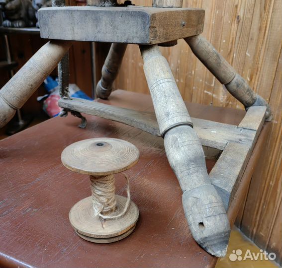 Прялка деревянная старинная рабочая