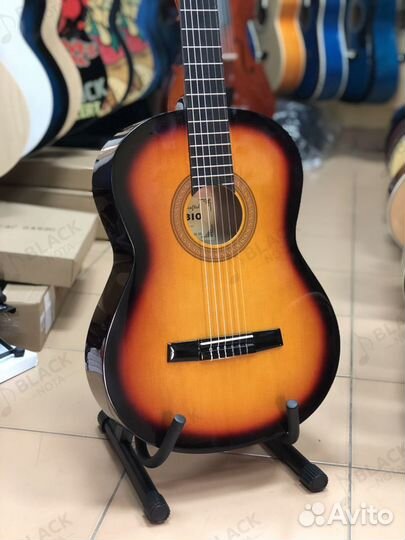 Гитара классическая с нейлоновыми струнами