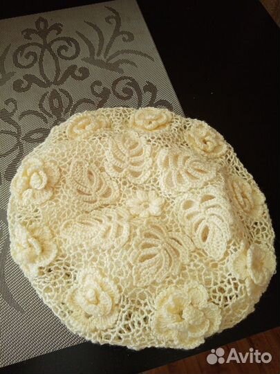 Берет женский вязаный