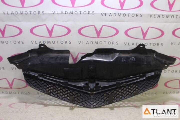 Решетка радиатора toyota ractis