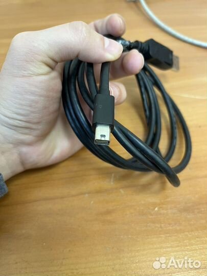 Кабель mini DisplayPort - DisplayPort