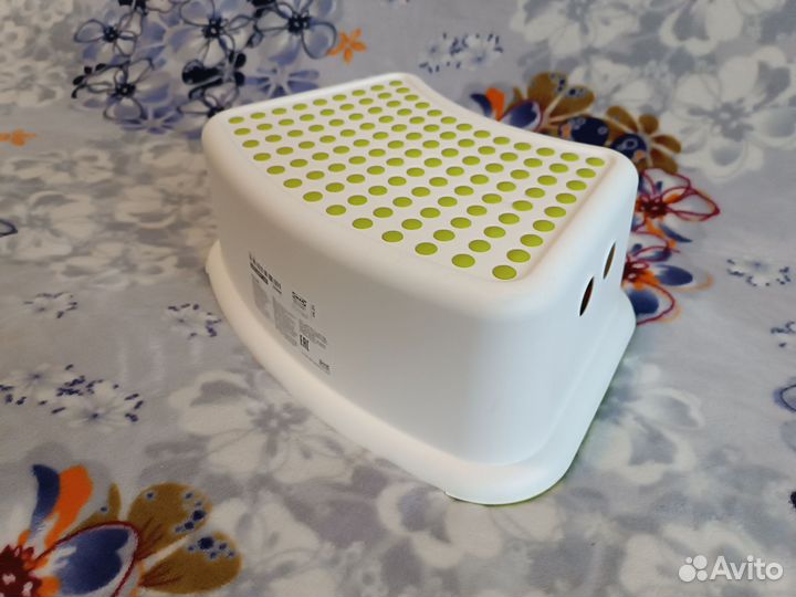 Сиденье для унитаза малышам и подставка для ног