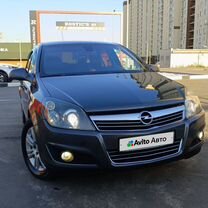 Opel Astra 1.8 AT, 2012, 189 000 км, с пробегом, цена 749 000 руб.