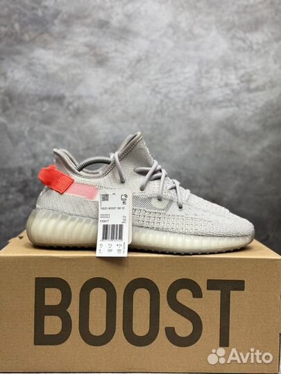 Кроссовки оптом