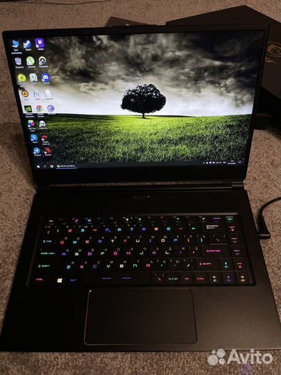 Ноутбук MSI GS65 Stealth 8SE (i7;GeForce RTX 2060)