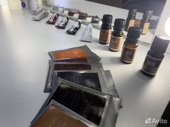 Ламинирование, коррекция и окрашивание бровей