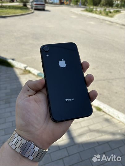 iPhone Xr, 64 ГБ