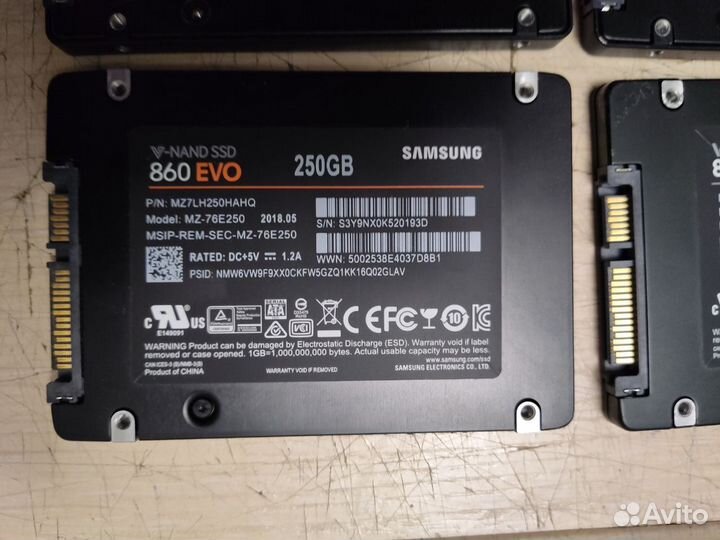 SSD 2.5 SATA - Samsung и Kingston