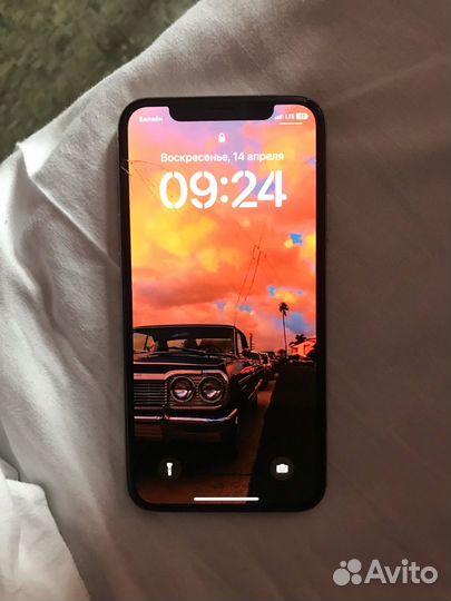 iPhone X, 64 ГБ