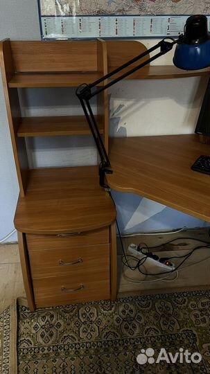 Компьютерный стол