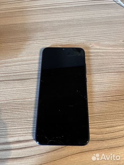 HONOR 20e, 4/64 ГБ