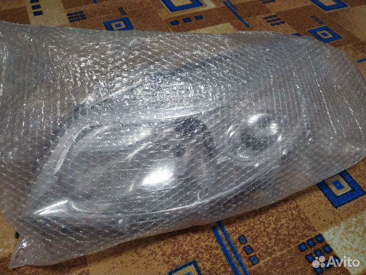 Фара левая Рено sandero 1