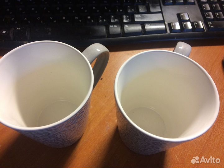 Кружки очень красивые, 300 мл, новые (пара)