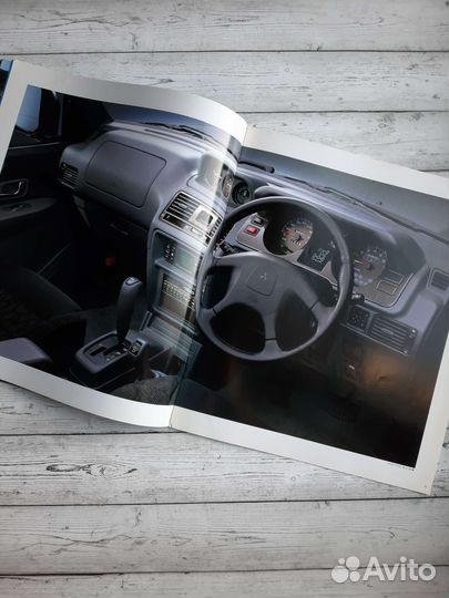 Mitsubishi pajero 1992г. Gdi. Каталог от дилера