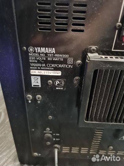 Сабвуфер Yamaha YST-RSW300