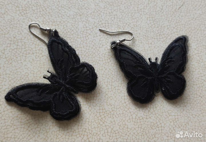 Сережки, чокер