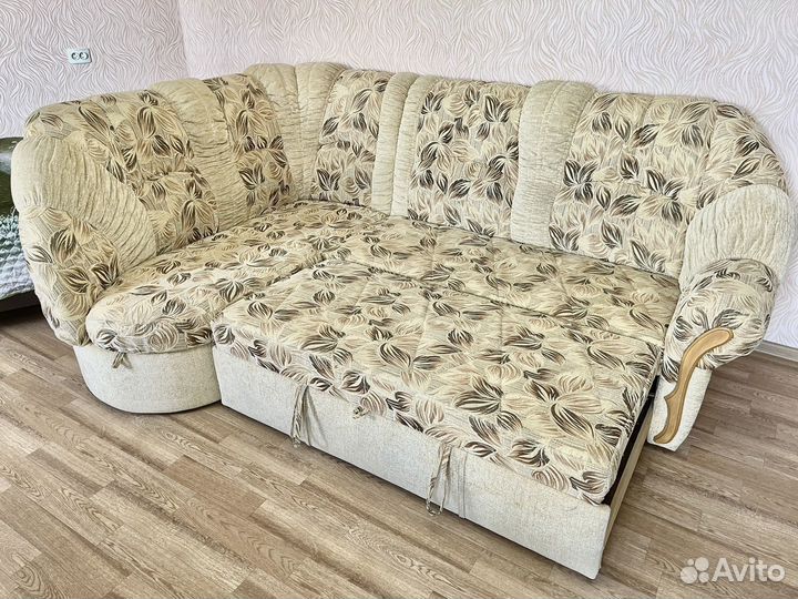 Угловой диван