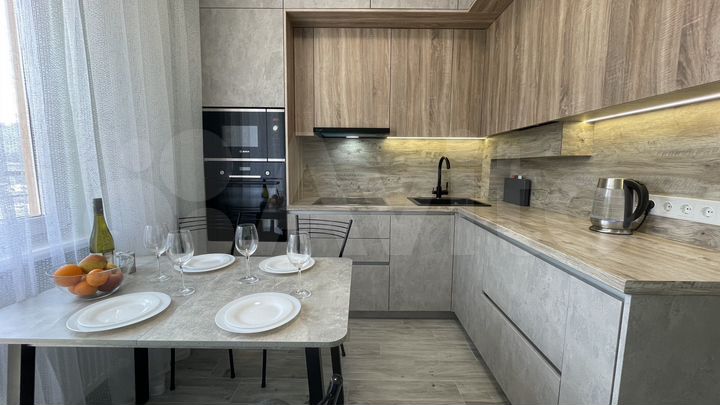 2-к. квартира, 56 м², 8/9 эт.