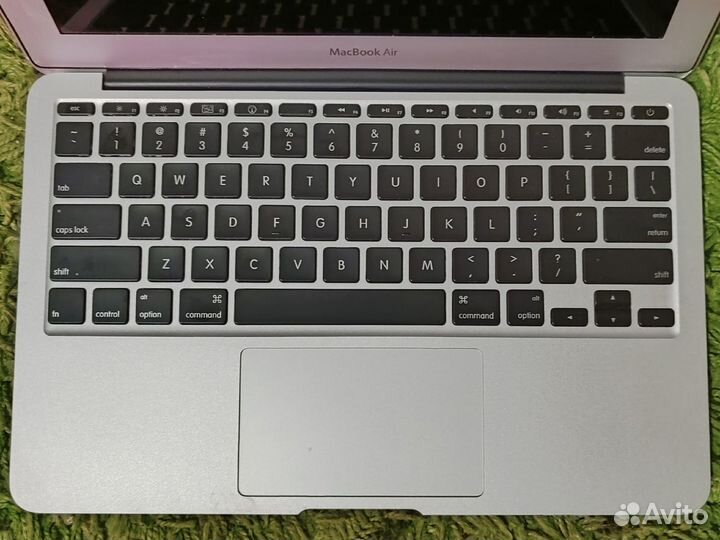 Macbook Air 11 Late 2010