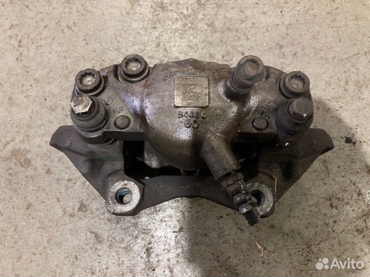 Суппорт передний левый Mercedes-Benz E-Class W212