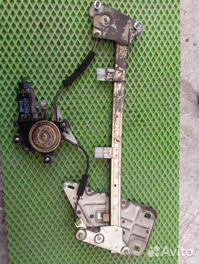 Стеклоподъемник перед лево Toyota Lexus