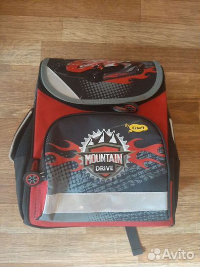 Рюкзак школьный для мальчика новый