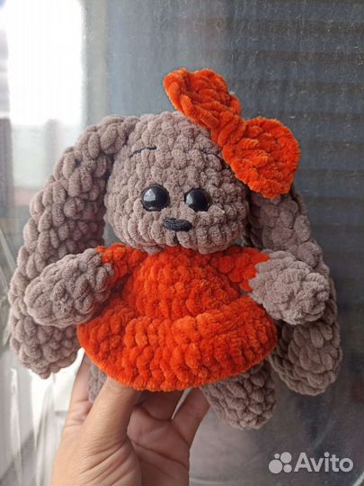 Вязаные игрушки зайки