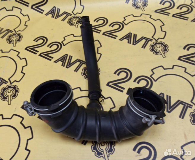 Патрубок воздушного фильтра Toyota Rav4 ACA21