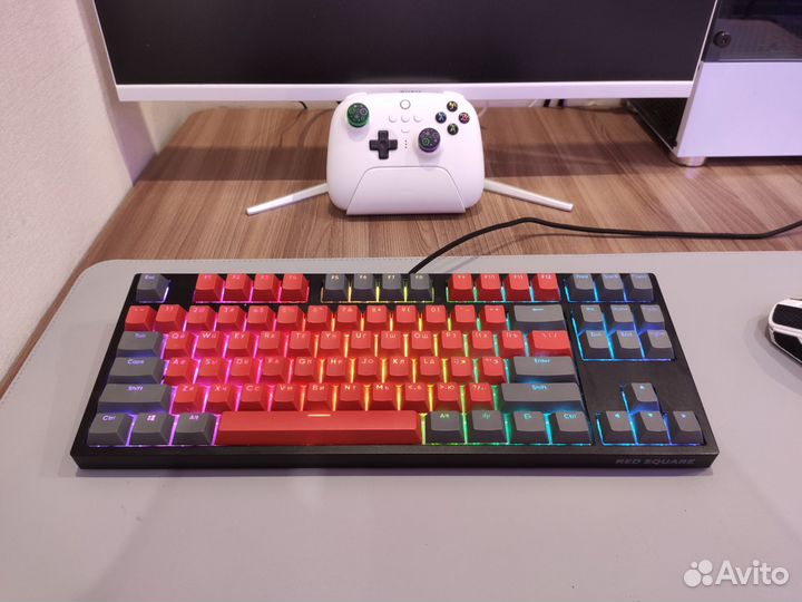 Кастомная red square keyrox tkl classic