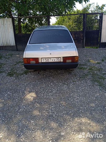 Сиденья на 21099
