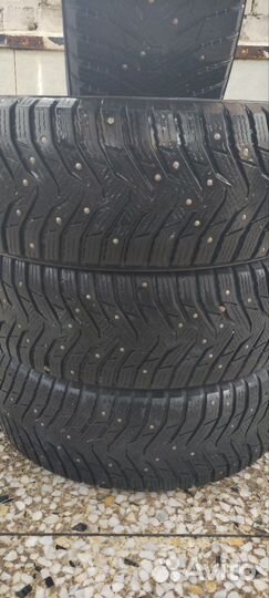 Kumho WinterCraft Ice WI31 215/65 R16