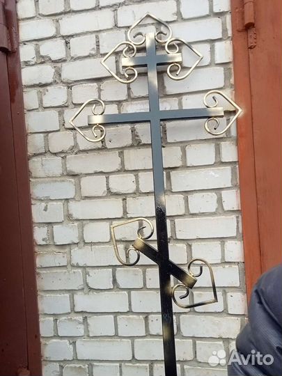 Крест могильный