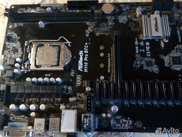 Материнская плата с процессором