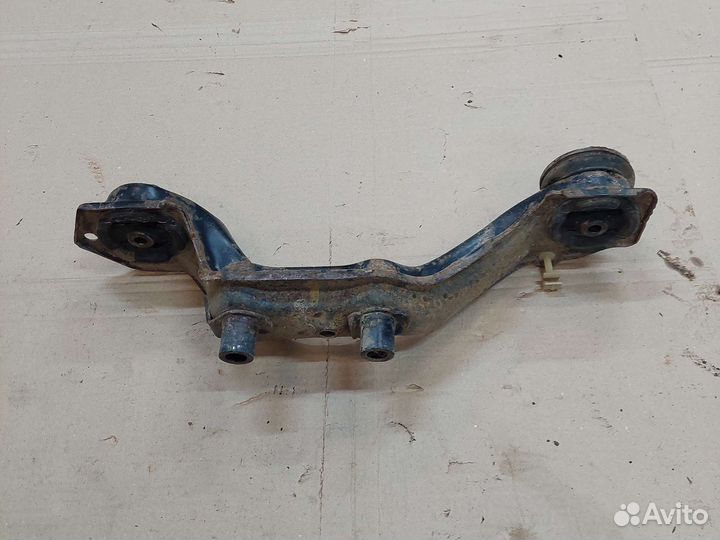 Балка задняя подрамник Honda CR-V 1 1996-2002