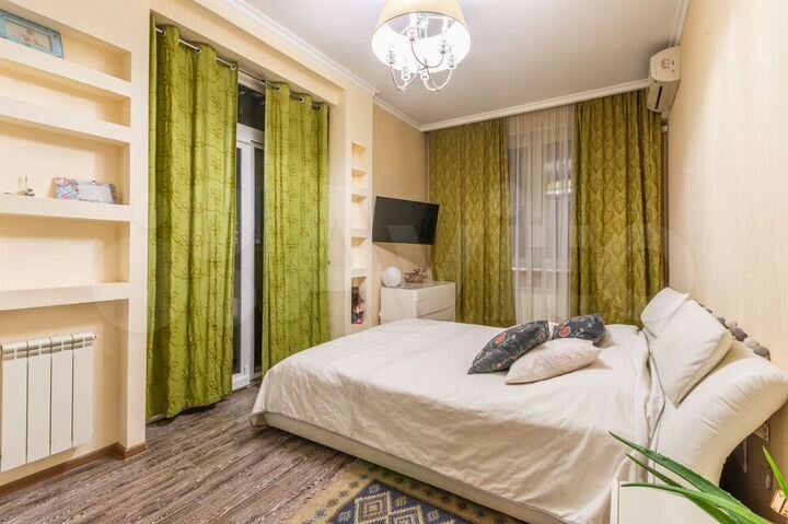 Комната 18 м² в 3-к., 14/18 эт.