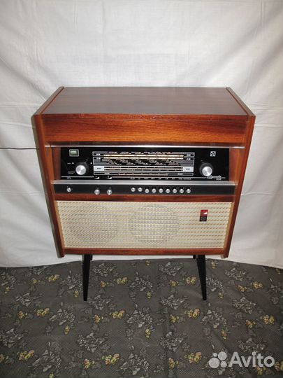 Радиола Ригонда 102 после реставрации