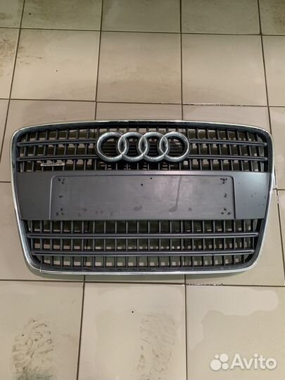 Решетка радиатора audi q7 4l