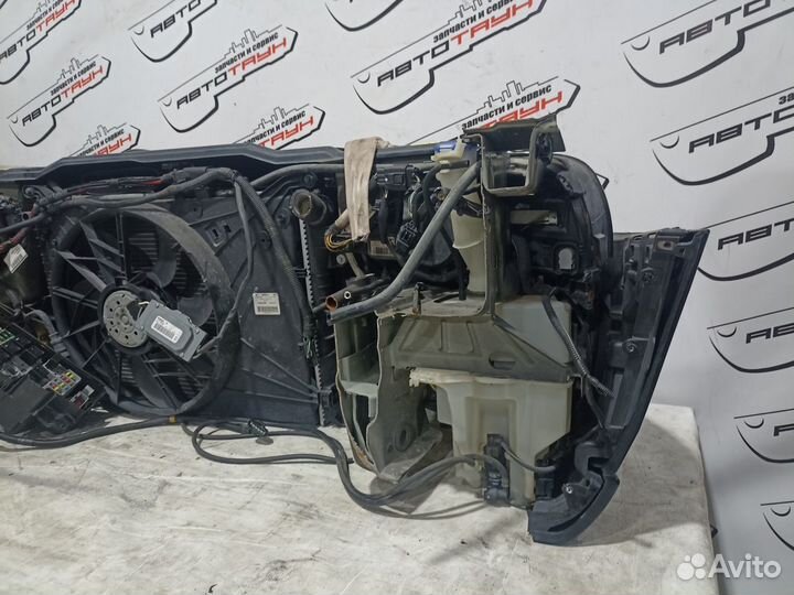 Nosecut volvo S60 V70 RH RS SJ SW 2 модель 39997061 черный RE461