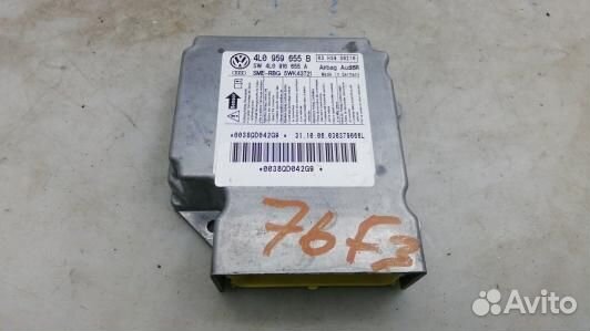 Блок управления airbag audi Q7 (76F03OQ01)