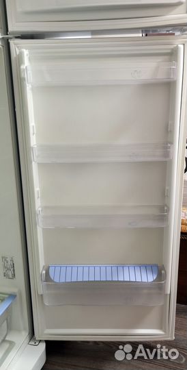 Холодильник Indesit RA32G.015