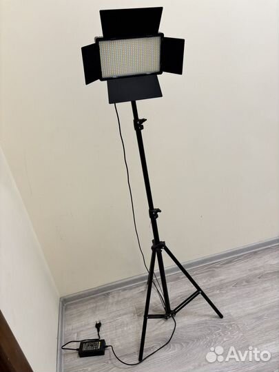 Видеосвет LED u600