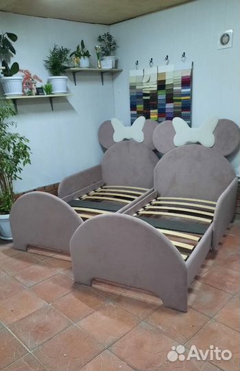 Детская кровать Минни Маус