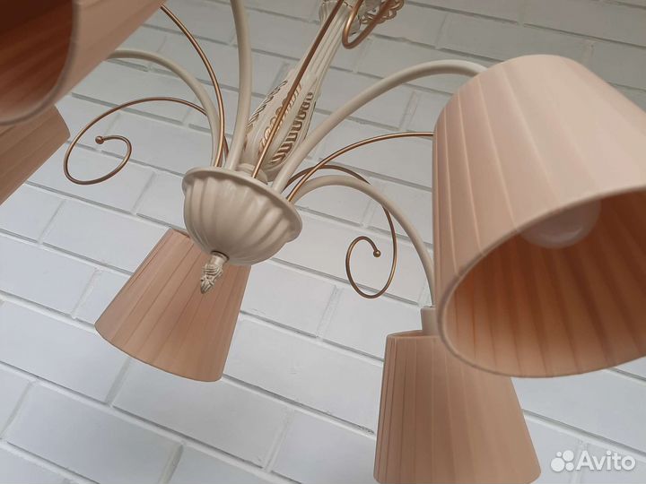 Люстра потолочная