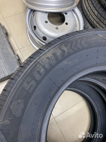 Sonix Primemarch H/T 79 225/70 R16