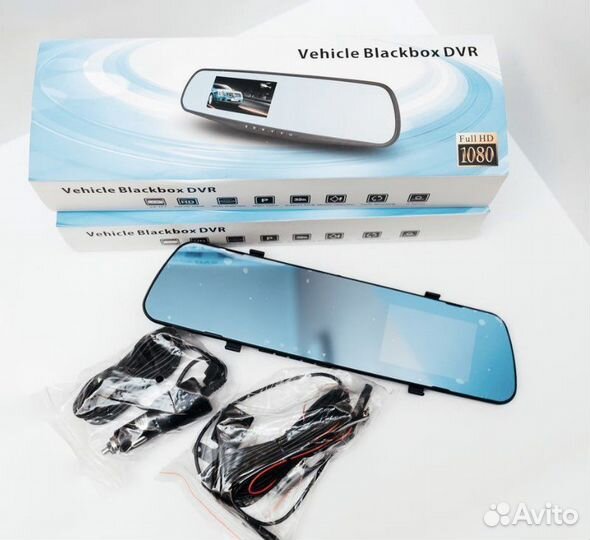 Видеорегистратор и камера сзади новые