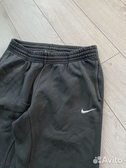Серые широкие спортивные штаны Nike M/L оригинал