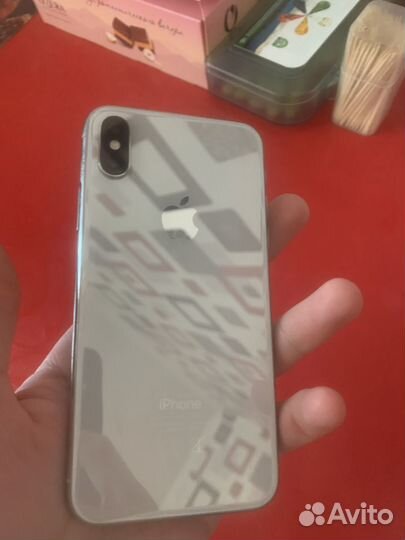 iPhone X, 64 ГБ