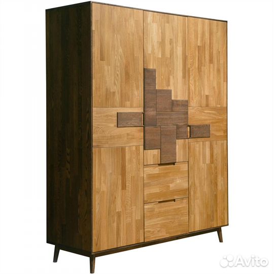 Шкаф 3-дверный 