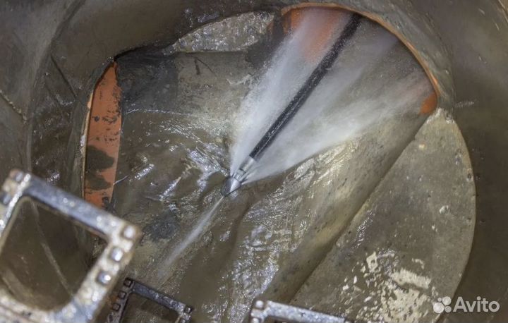 Гидродинамическая прочистка засора канализации