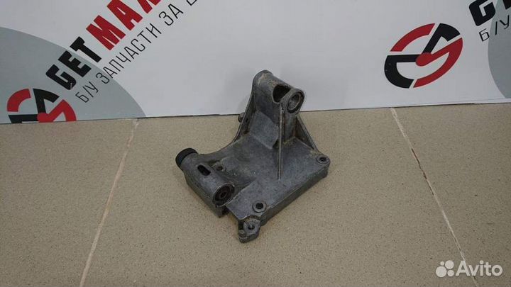 Кронштейн генератора BMW 5-серия E34 1988-1995